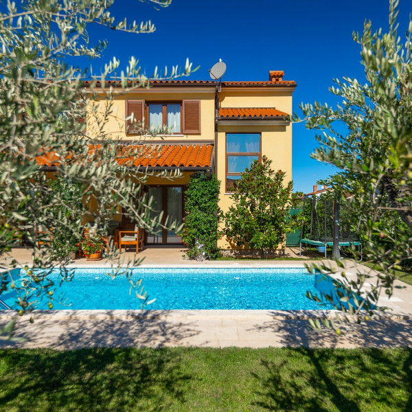 House Leticia, House Leticia Valbandon near Fažana in Istria with Pool Valbandon